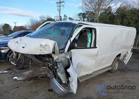 2019 Chevrolet Express 2500 Work Van z USA, uszkodzony, nr VIN 1GCWGAFG6K1232177